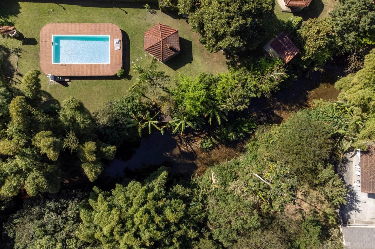 Holiday home Rio Vista: Casa Familiar Com Piscina E Acesso Privativo Ao Rio